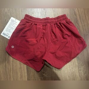 NWT Size 4 Lululemon Hotty Hot LR Short 4" Lined Pomegranate Burgundy Athletic